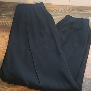 ST JOHN Crepe knit ankle pant